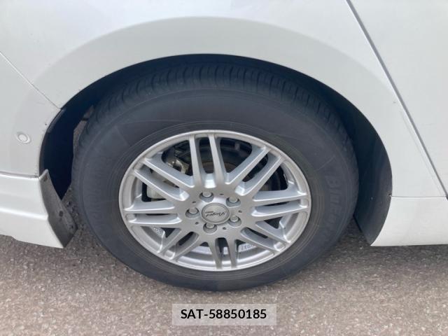 Toyota PRIUS 2016-07 7619365-6