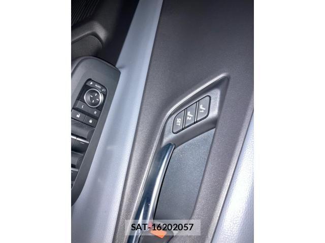 Toyota PRIUS 2023-07 7619352-14