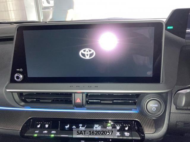 Toyota PRIUS 2023-07 7619352-16