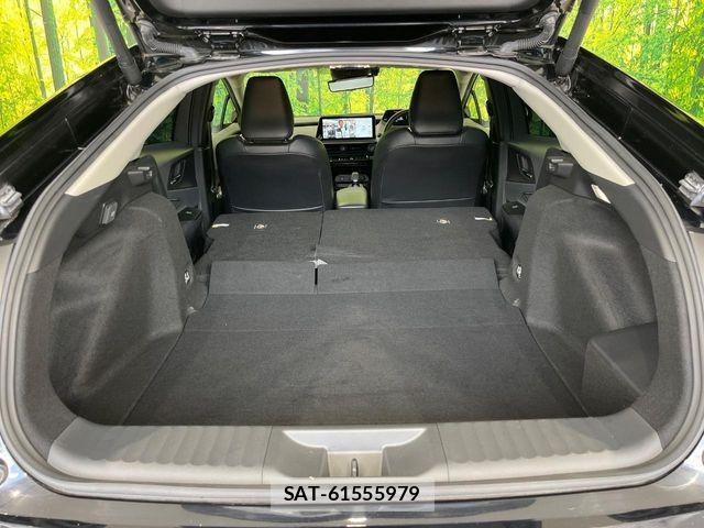 Toyota PRIUS 2023-06 7619355-9