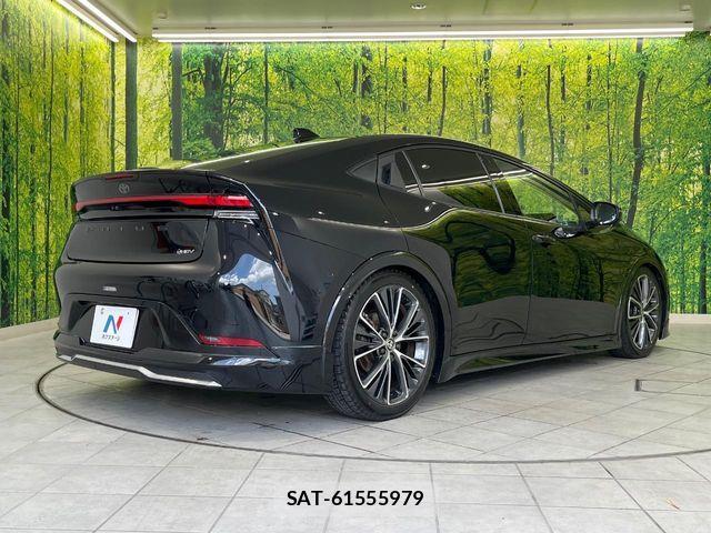 Toyota PRIUS 2023-06 7619355-16