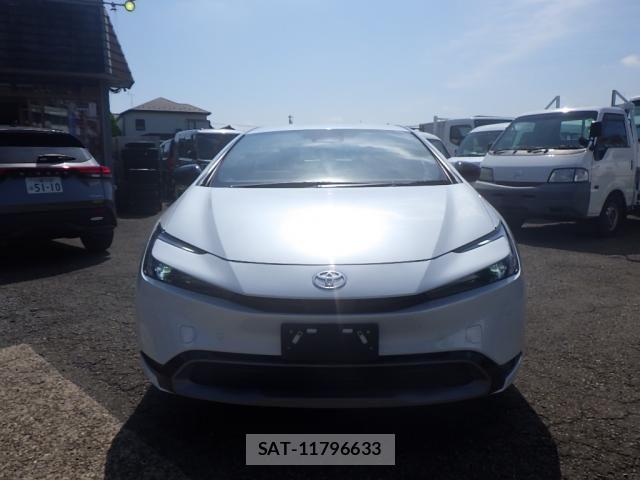 Toyota PRIUS 2023-05 7619354-5