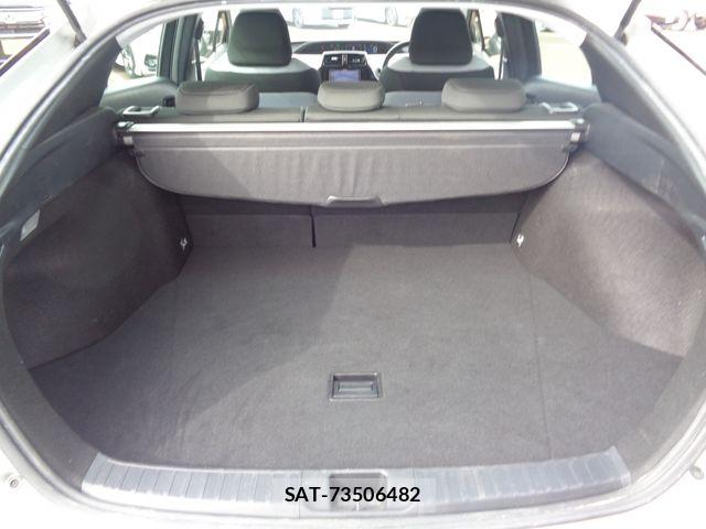 Toyota PRIUS 2019-06 7727508-10