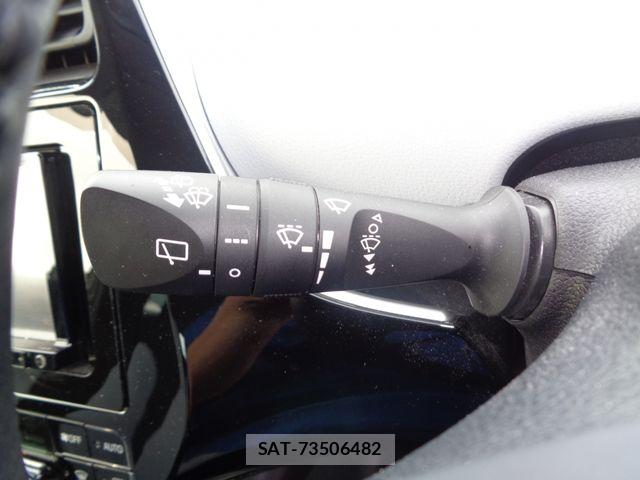 Toyota PRIUS 2019-06 7727508-23
