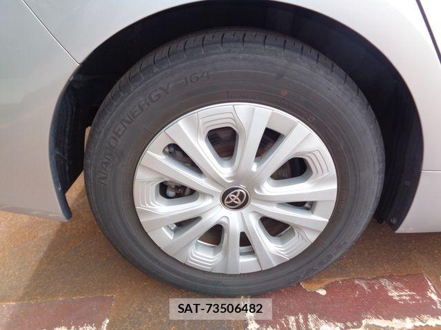 Toyota PRIUS 2019-06 7727508-25