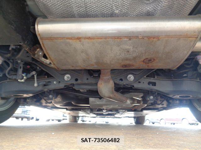 Toyota PRIUS 2019-06 7727508-27