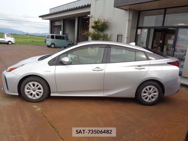 Toyota PRIUS 2019-06 7727508-5