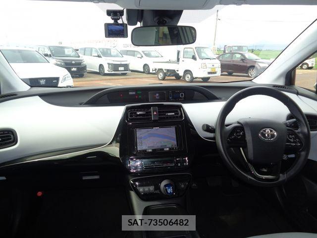 Toyota PRIUS 2019-06 7727508-7