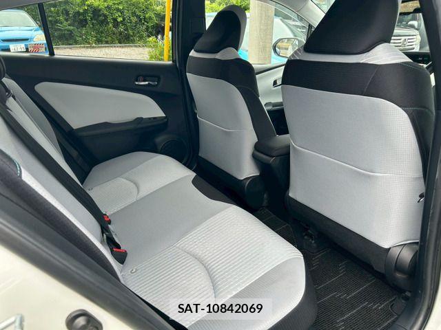 Toyota PRIUS 2017-09 7727504-15