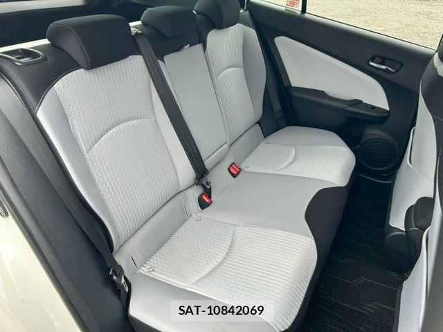 Toyota PRIUS 2017-09 7727504-17