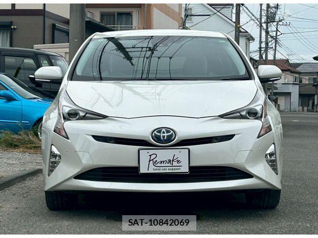 Toyota PRIUS 2017-09 7727504-1