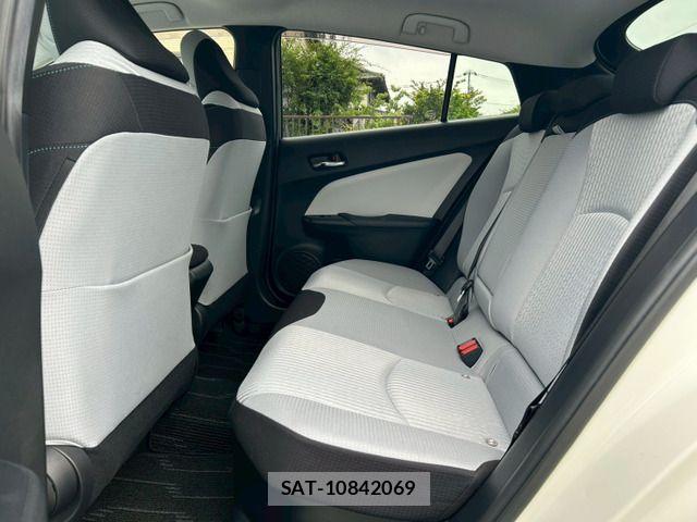 Toyota PRIUS 2017-09 7727504-19