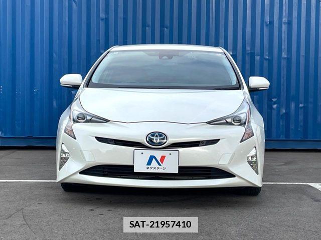Toyota PRIUS 2015-12 7727505-13