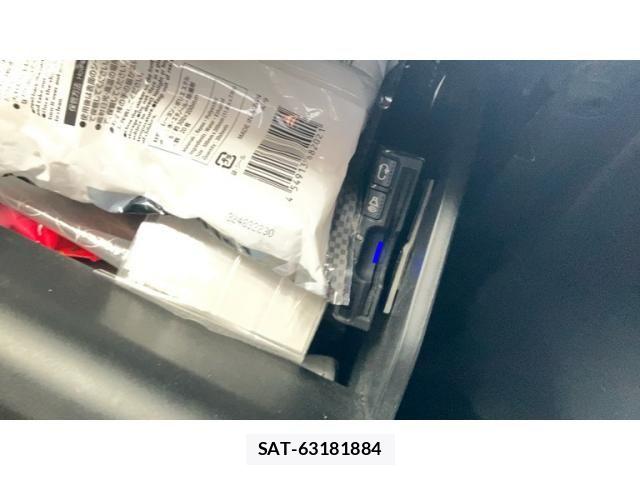 Toyota PRIUS 2015-12 7727510-21