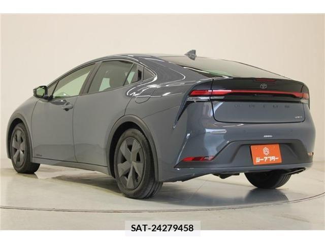 Toyota PRIUS 2023-04 7788434-19