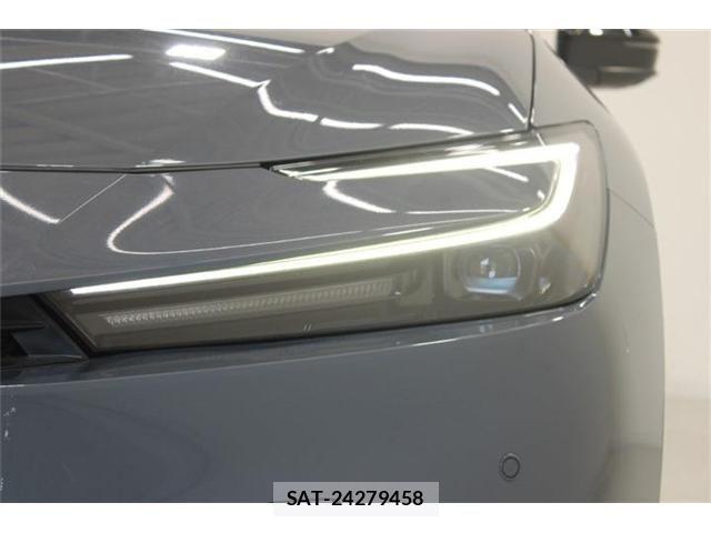 Toyota PRIUS 2023-04 7788434-24
