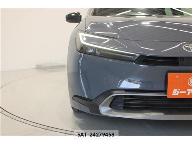 Toyota PRIUS 2023-04 7788434-25