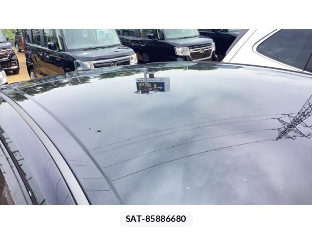 Toyota PRIUS 2018-07 7878953-10