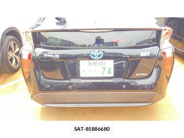 Toyota PRIUS 2018-07 7878953-11