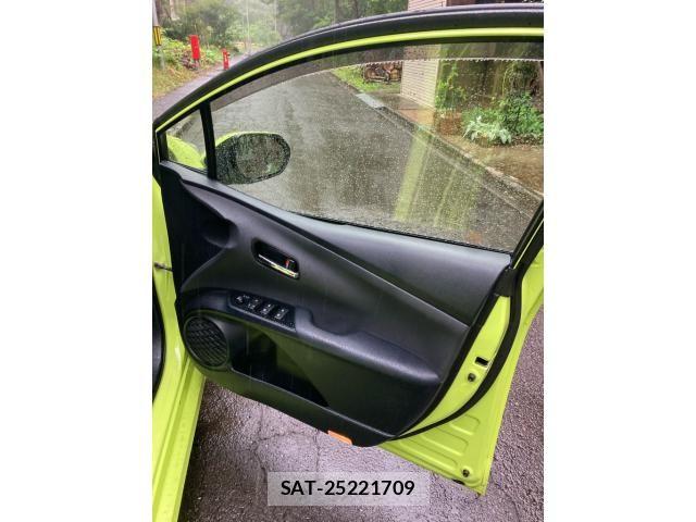 Toyota PRIUS 2015-12 7878963-15