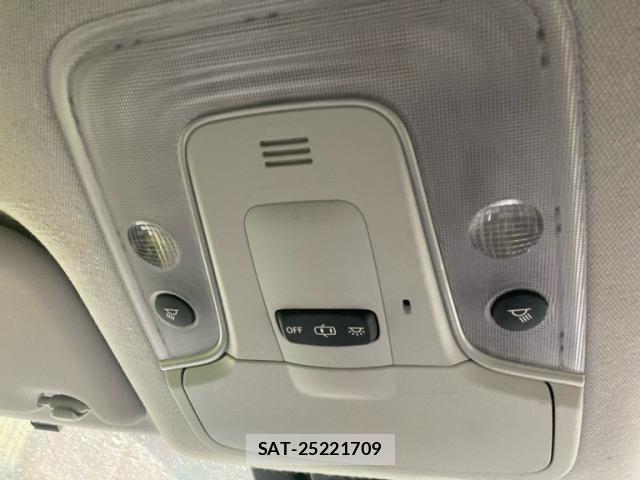 Toyota PRIUS 2015-12 7878963-22