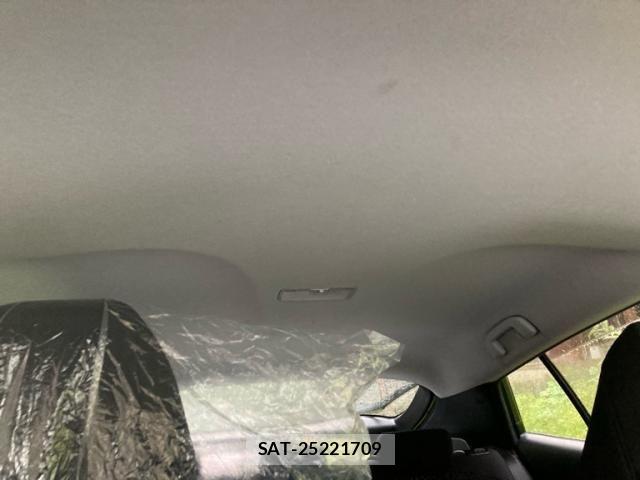 Toyota PRIUS 2015-12 7878963-23
