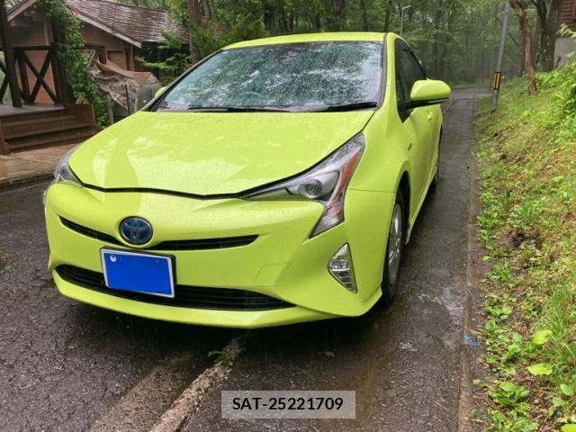 Toyota PRIUS 2015-12 7878963-2