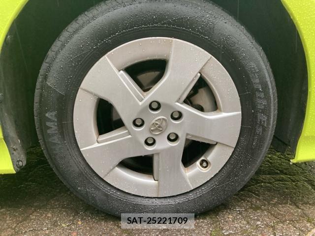 Toyota PRIUS 2015-12 7878963-4