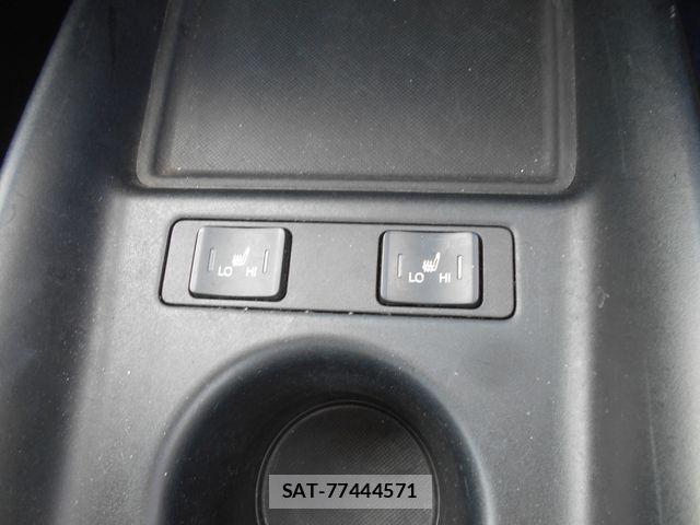 Toyota PRIUS 2019-03 7878962-13