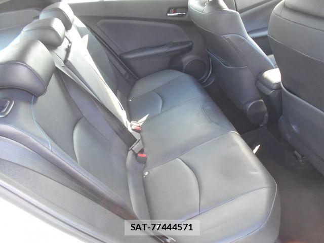 Toyota PRIUS 2019-03 7878962-15