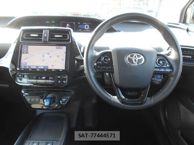 Toyota PRIUS 2019-03 7878962-1
