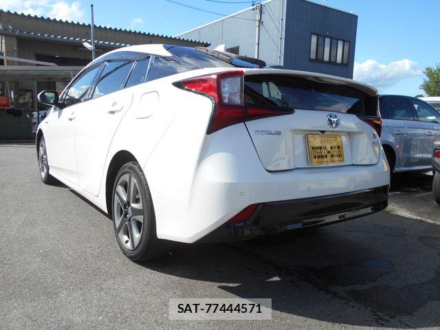 Toyota PRIUS 2019-03 7878962-2