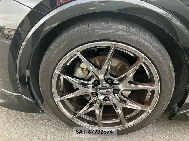 Toyota PRIUS 2023-05 7878952-4
