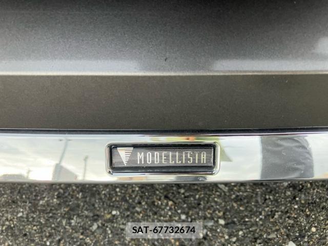Toyota PRIUS 2023-05 7878952-8