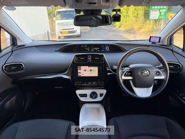 Toyota PRIUS 2016-05 7878954-9