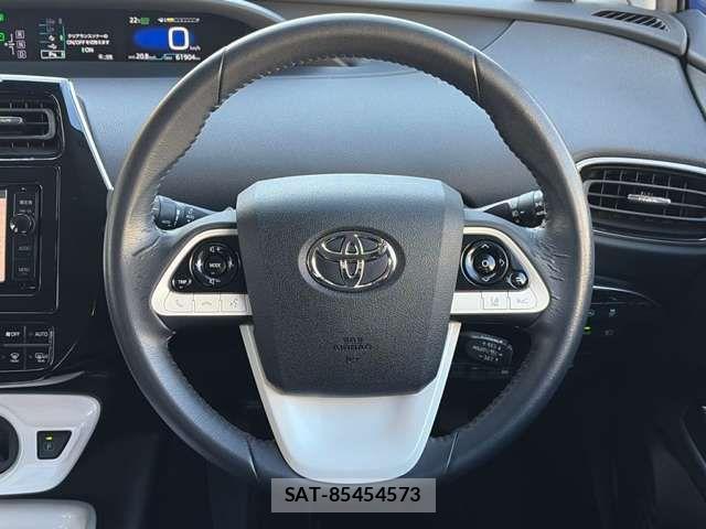 Toyota PRIUS 2016-05 7878954-8