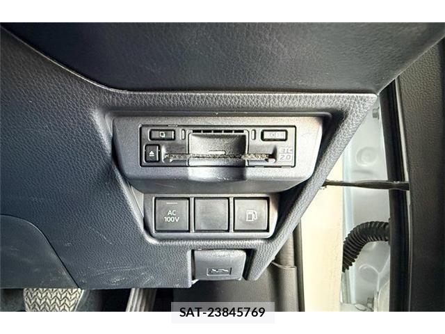 Toyota PRIUS 2024-08 7878951-15