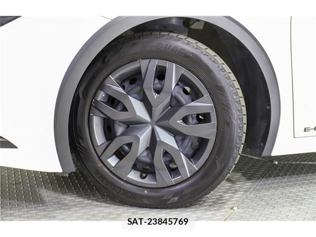 Toyota PRIUS 2024-08 7878951-26