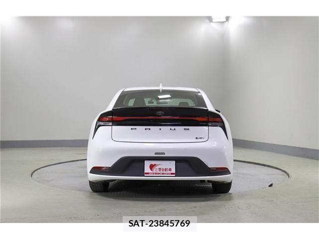 Toyota PRIUS 2024-08 7878951-5