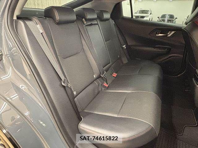 Toyota PRIUS 2023-05 7903257-9