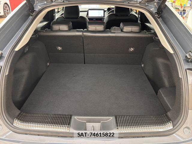 Toyota PRIUS 2023-05 7903257-10