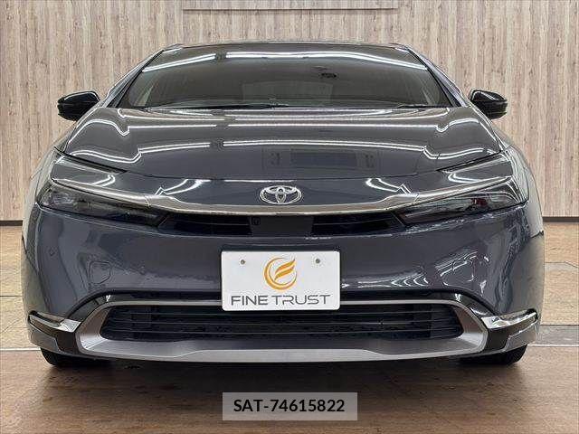 Toyota PRIUS 2023-05 7903257-15