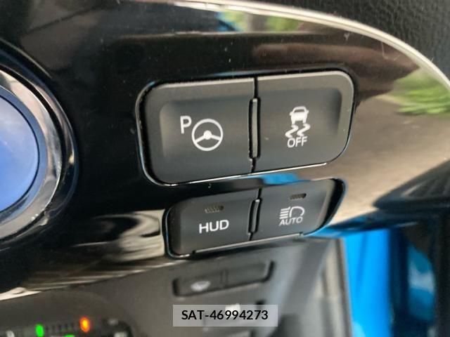 Toyota PRIUS 2019-06 7980701-14