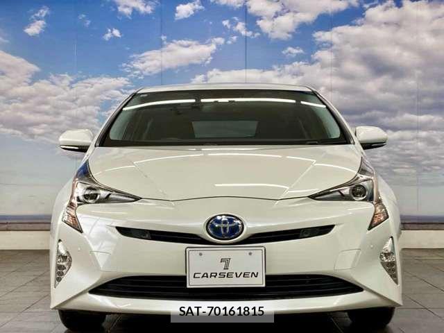 Toyota PRIUS 2017-11 7980699-10