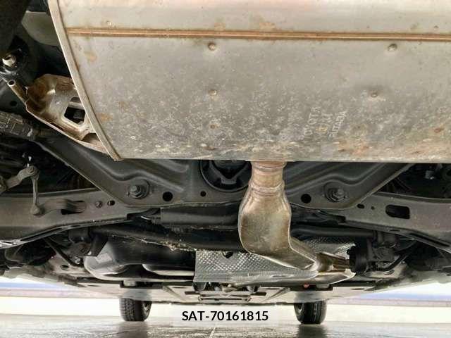 Toyota PRIUS 2017-11 7980699-6