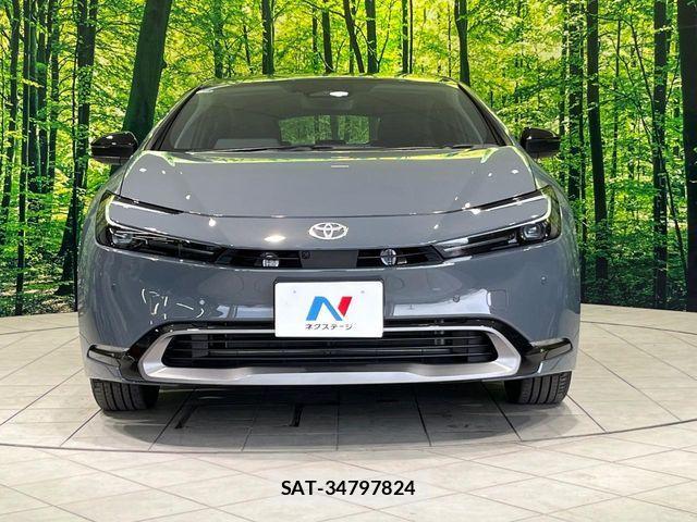 Toyota PRIUS 2023-02 7980697-13