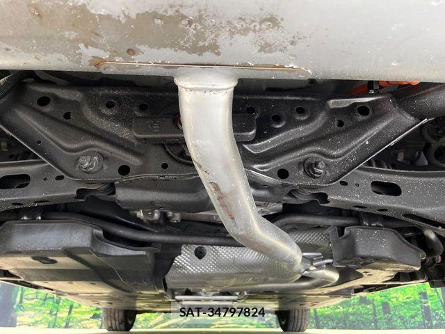 Toyota PRIUS 2023-02 7980697-18