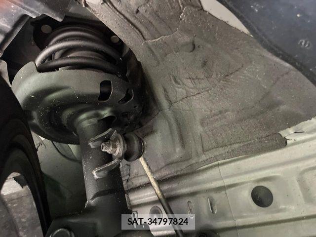 Toyota PRIUS 2023-02 7980697-19