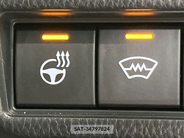 Toyota PRIUS 2023-02 7980697-6