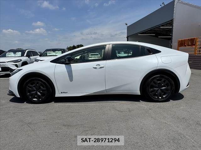 Toyota PRIUS 2024-01 8037763-10